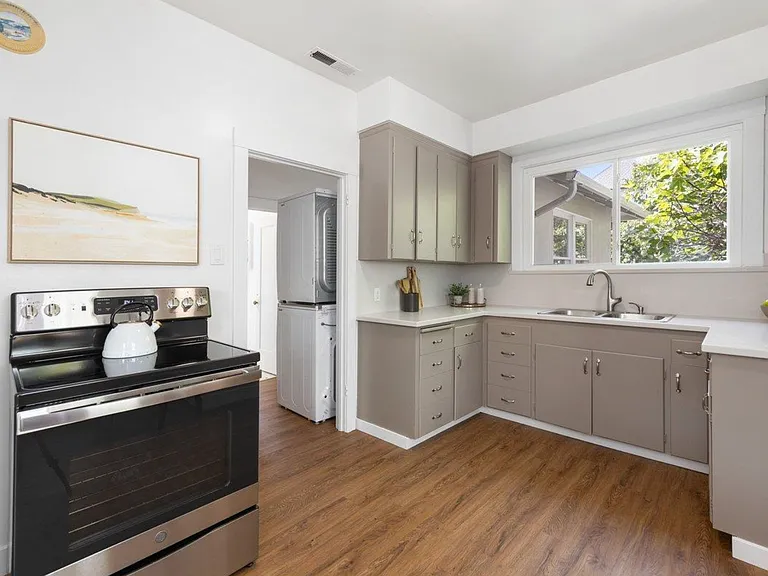 1220 Quince St — Photo 4