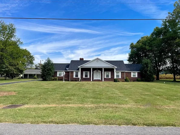 63 Maple St, Sturgis, KY 42459