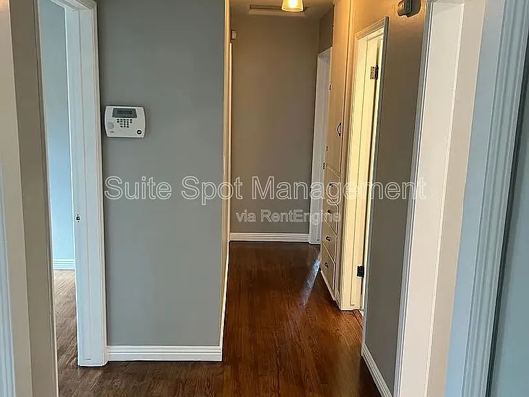 456 N Batavia St #456 — Photo 9