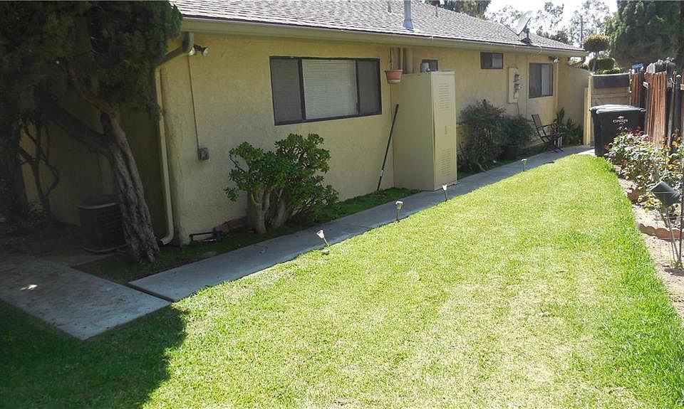 2nd image of 2549 N Capri St