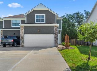 7531 McCoy St, Lenexa, KS 66227