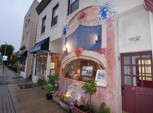 814 W Lancaster Ave APT 1, Bryn Mawr, PA 19010