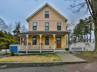 5 Crescent Hl, Wakefield, MA 01880