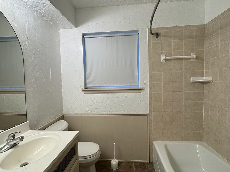 4765 Spiva Dr — Photo 11