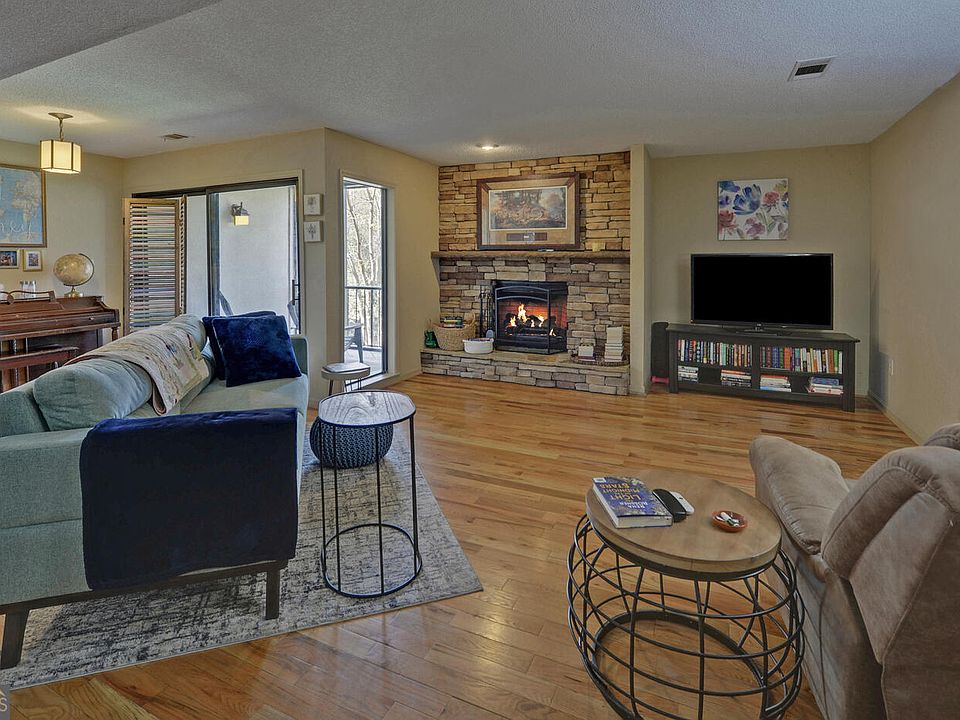1st image of 605 Candler St #C