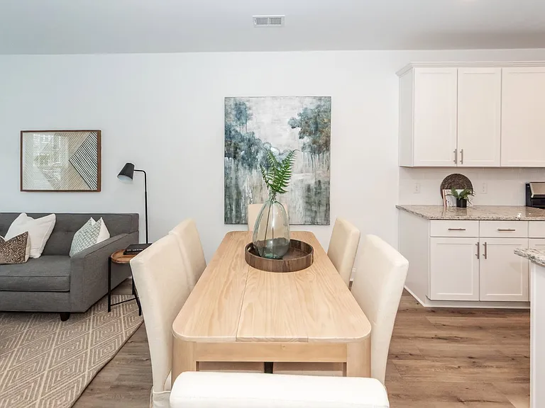 302 Twin Rivers Dr — Photo 10