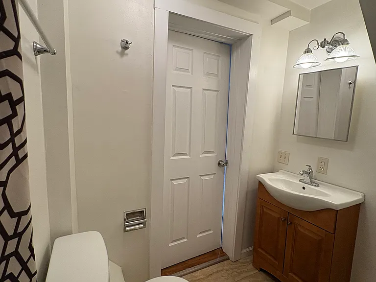 15 Albany St #2 — Photo 8