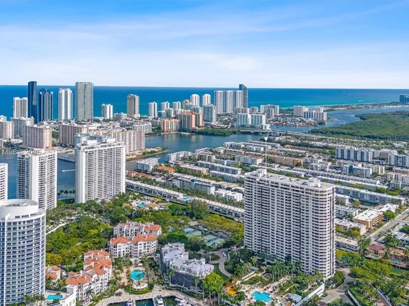 2000 Island Blvd #Penthouse 5, Aventura, FL 33160
