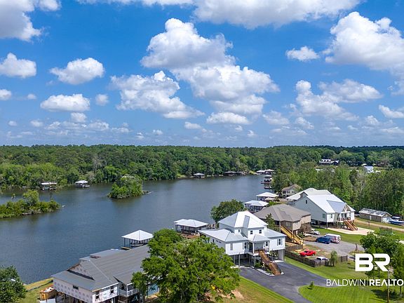 3rd image of 15196 River Rd