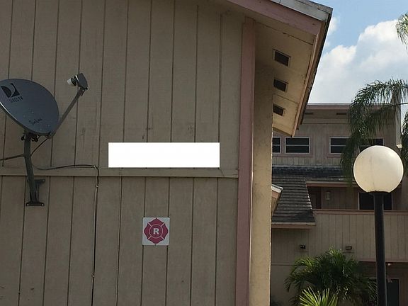 2nd image of 3943 Coral Springs Dr