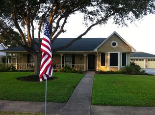 34 Colony Sq, Angleton, TX 77515