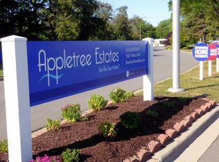 1061 Wilson Ave NW, Walker, MI 49534