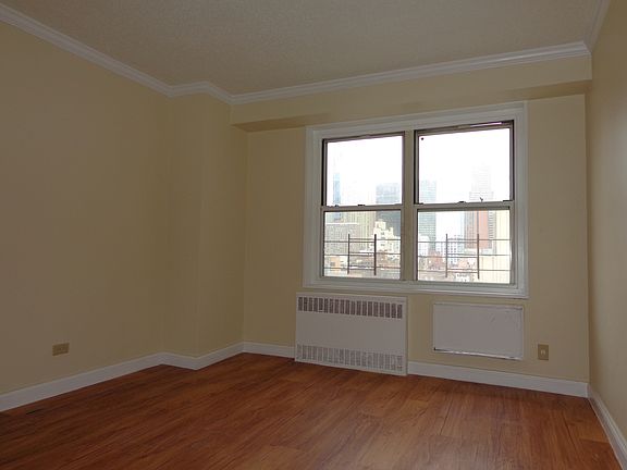 3rd image of 747 10th Ave APT 13B