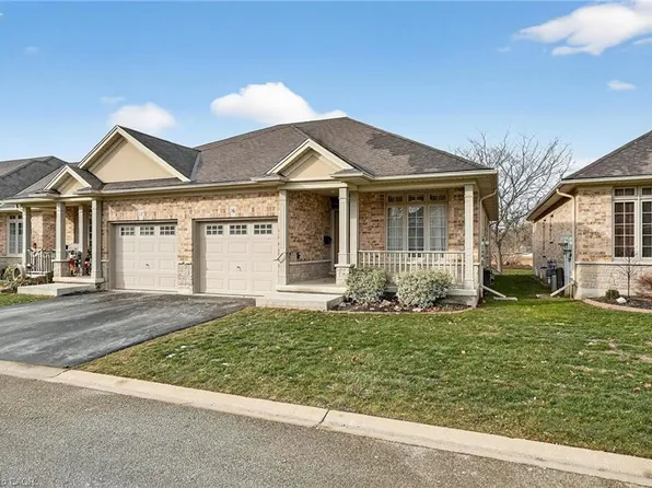 1041 Pine St #16, Haldimand County, ON N1A 2N1