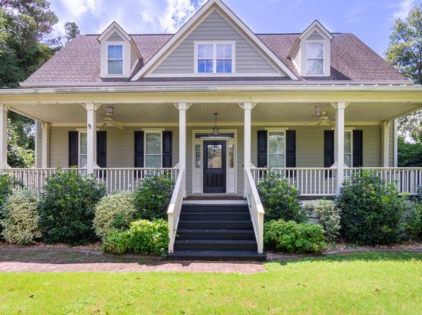 202 Lagoon Dr