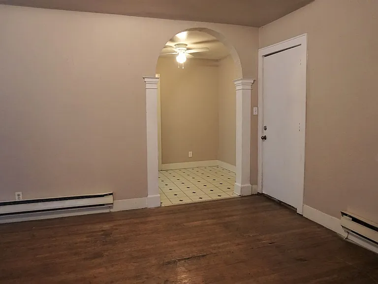 3400 N Robinson Ave — Photo 12