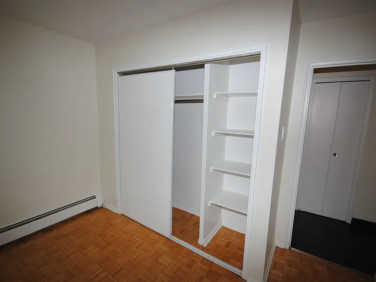 335 Maclaren St — Photo 11