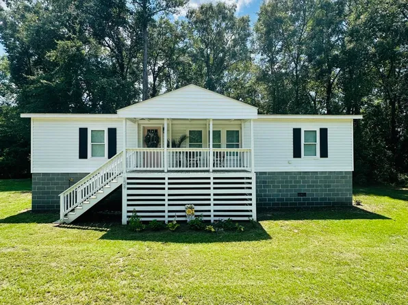 138 Simmons Street, Trenton, NC 28585