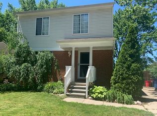 5769 N Berry St, Westland, MI 48185