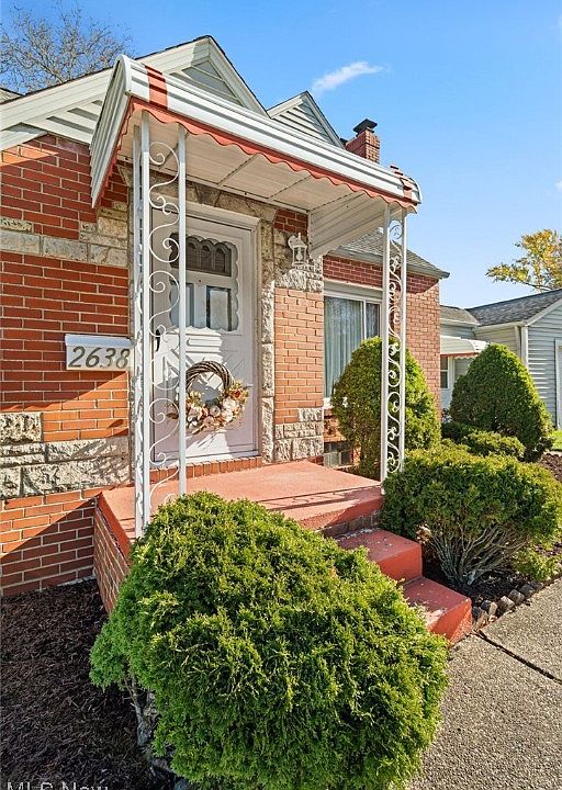 2638 S Graham Cir, Akron, OH 44312 | Zillow
