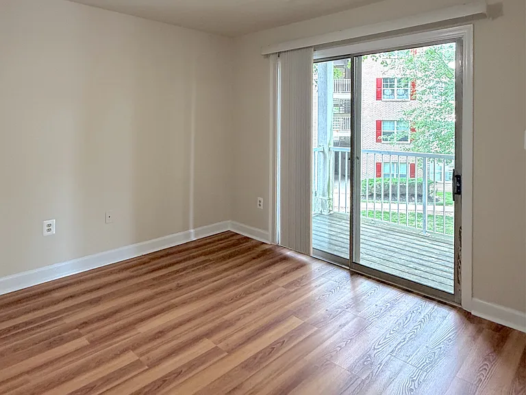 2318 Falls Gable Ln — Photo 12