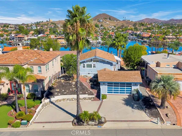 22976 Blue Bird Dr, Canyon Lake, CA 92587