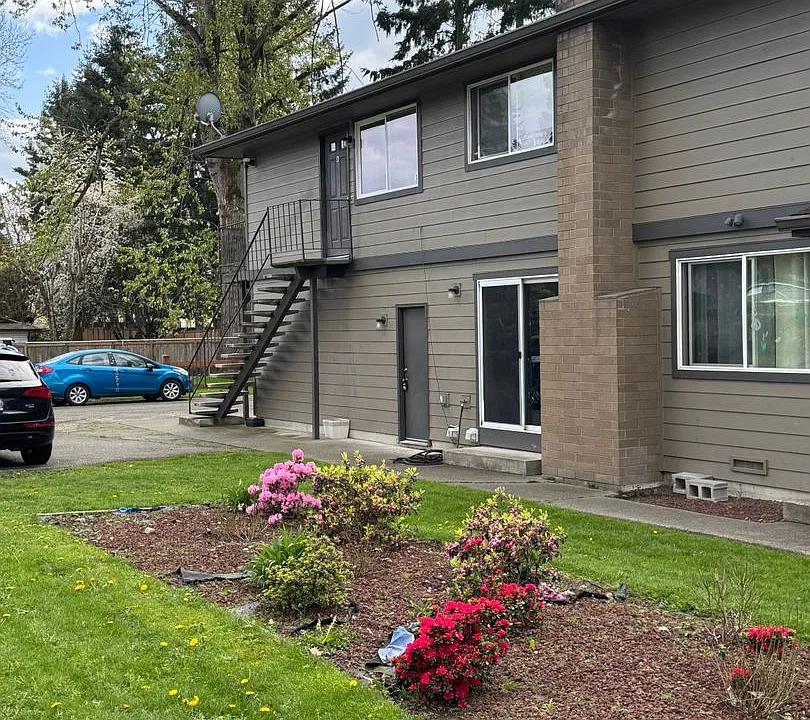 217 Ellingson Dr #A-D