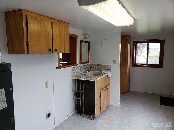 4th image of 4482 NW Oneil Hwy