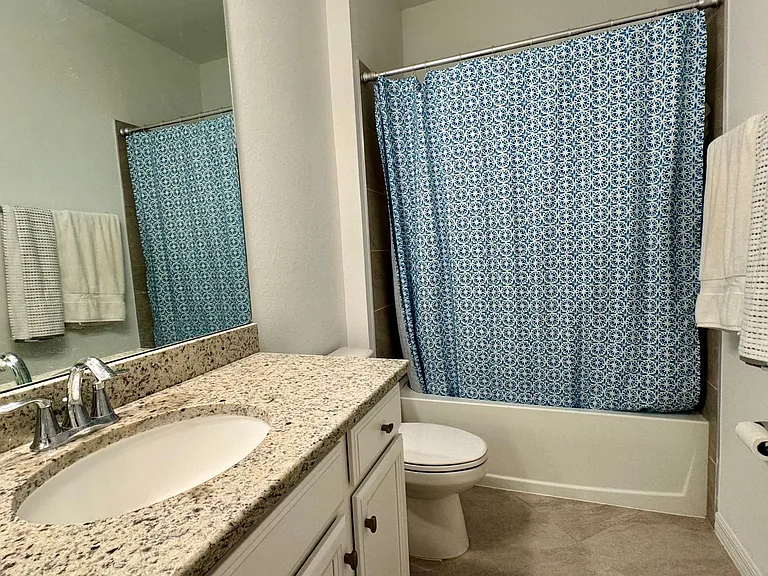 2066 Tamarron Ln — Photo 18