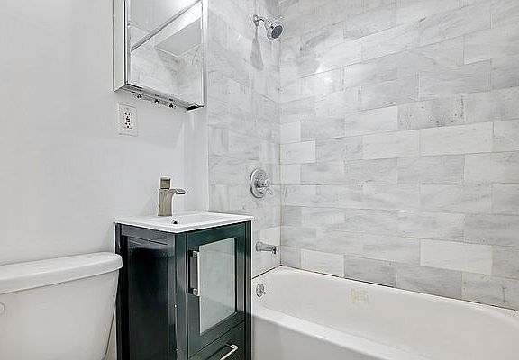 3rd image of 313 E 78th St APT 3B