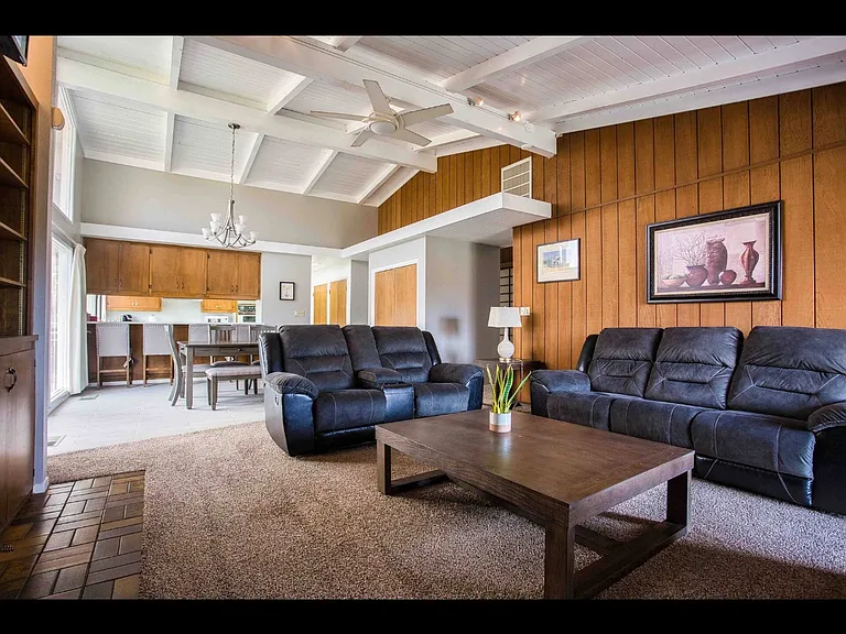 13170 Sunny Acres Ave — Photo 2