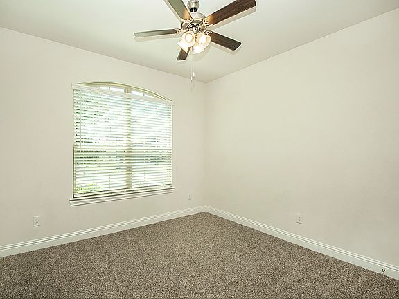 4th image of 3016 Cerro Ranch Rd
