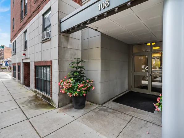 108 Peterborough St, Boston, MA