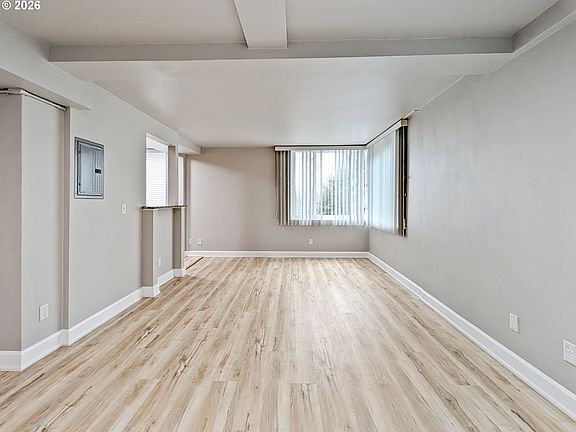3rd image of 1205 SW Cardinell Dr Unit 609