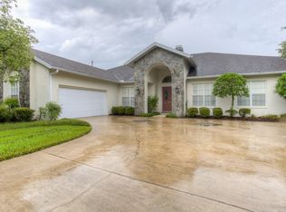 4301 Beau Rivage Cir, Lutz, FL 33558