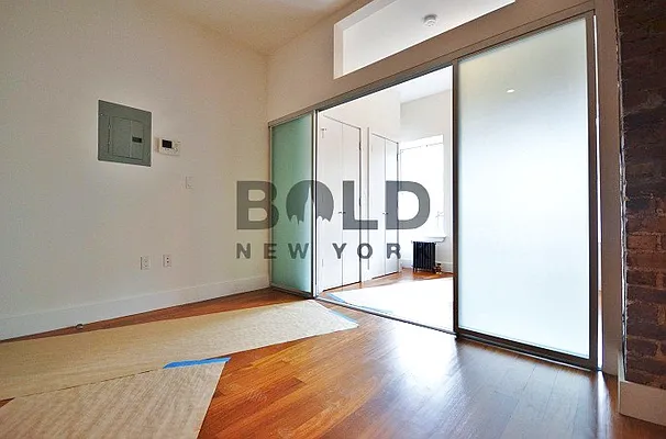 Rented by Bold New York | media 15
