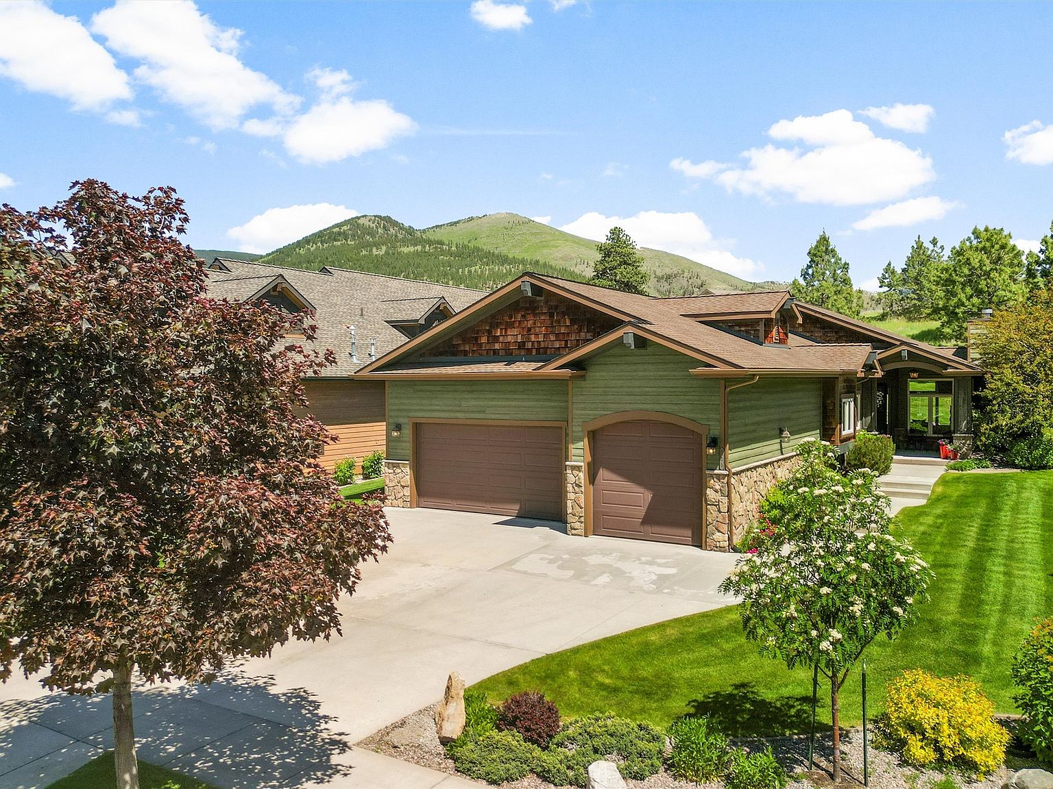 720 Anglers Bend Way