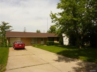 9605 Huron Dr, Saint Louis, MO 63132