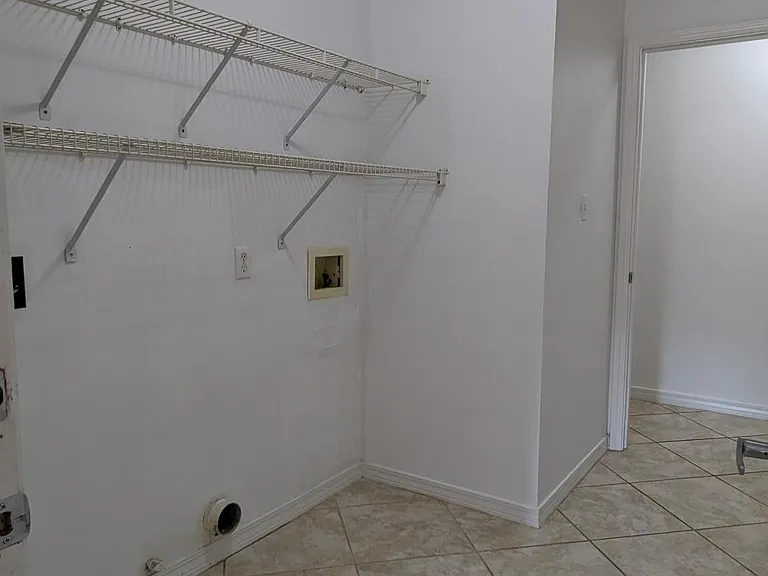3892 Mesa Rd — Photo 11