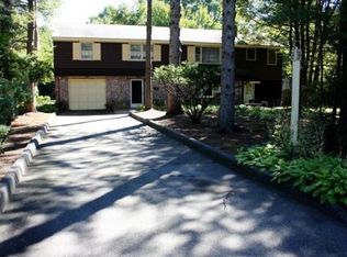 9 Hillview Rd, North Reading, MA 01864