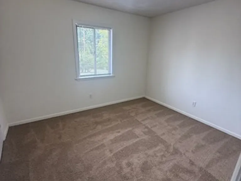 605 Sunset Ave — Photo 18