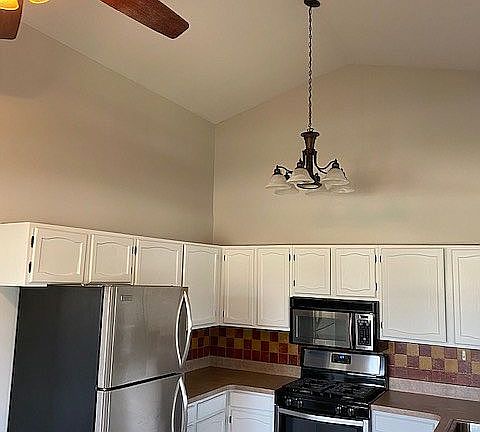 4th image of 17000 Westwood Ct