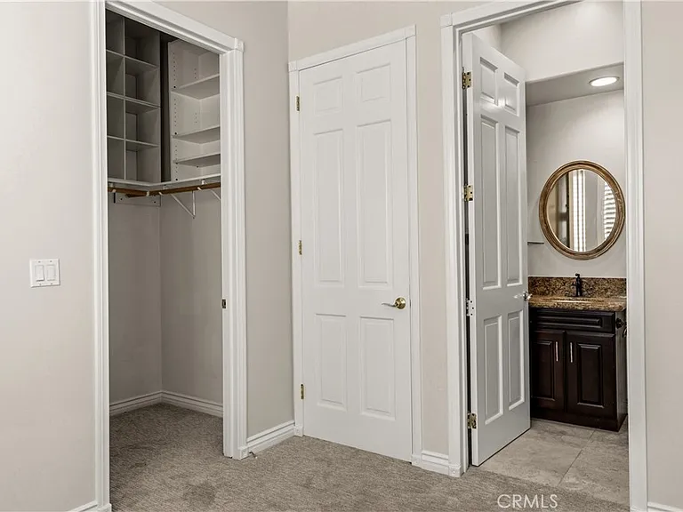 406 N Fairview St — Photo 18