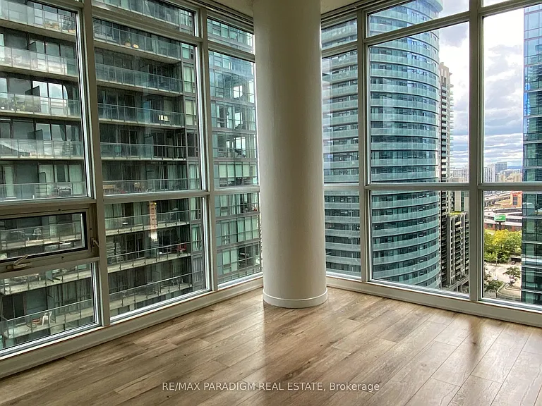 65 Bremner Blvd #1702 — Photo 7