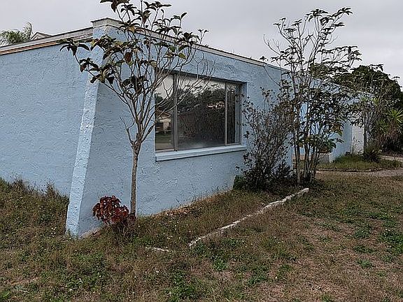 2nd image of 3931 Endicott Dr