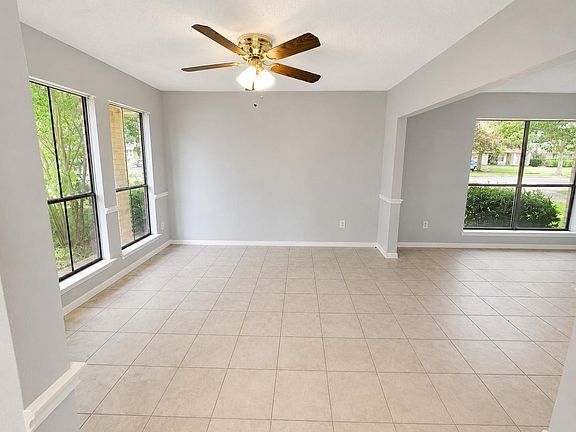 2nd image of 3403 Woodstream Pl