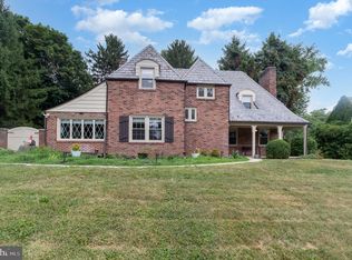 2910 Cumberland Blvd, Camp Hill, PA 17011