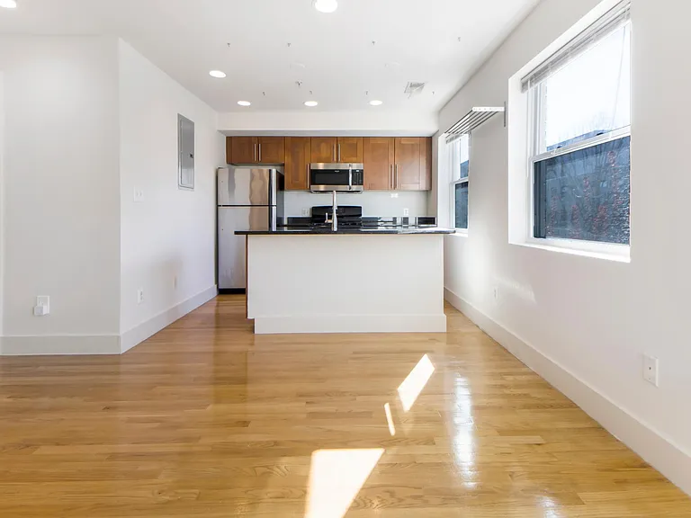 1310 K St SE #204 — Photo 6