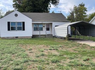 1220 S 18th St, Chickasha, OK 73018