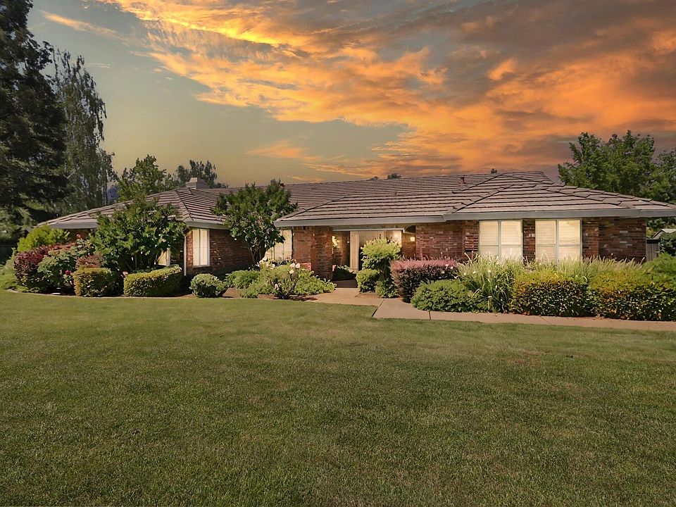 1st image of 10141 Caprilli Dr